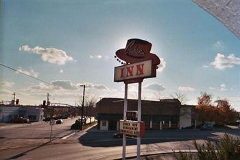 - Motel 2*