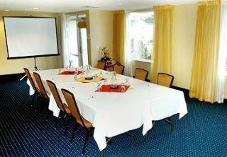 Springhill By Marriott Parkcenter Hotel 3*