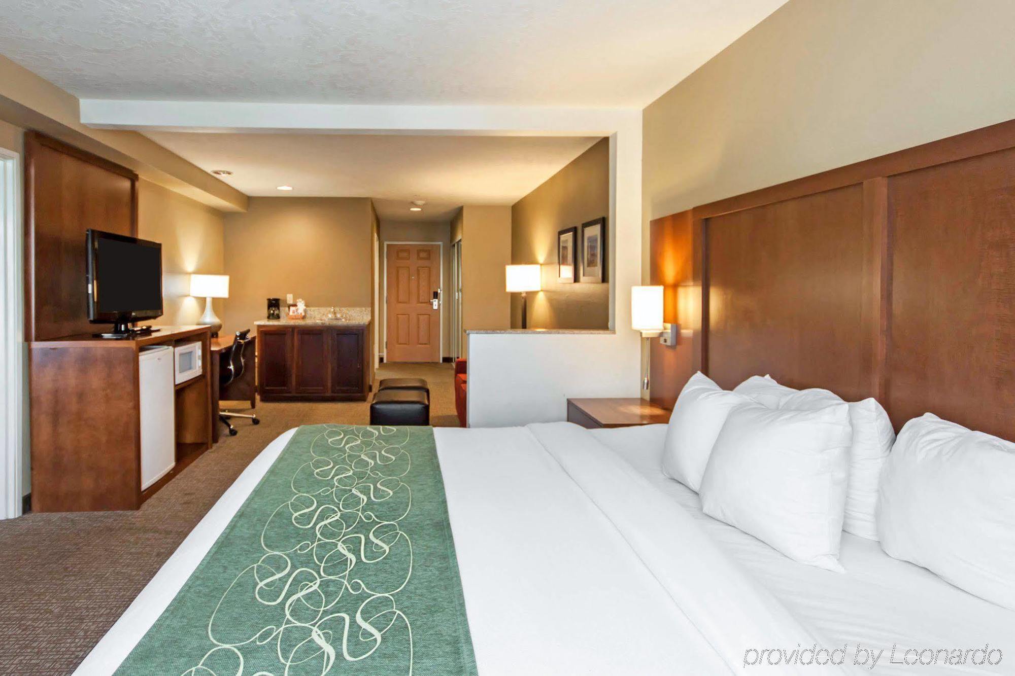 Comfort Airport Hotel 3*