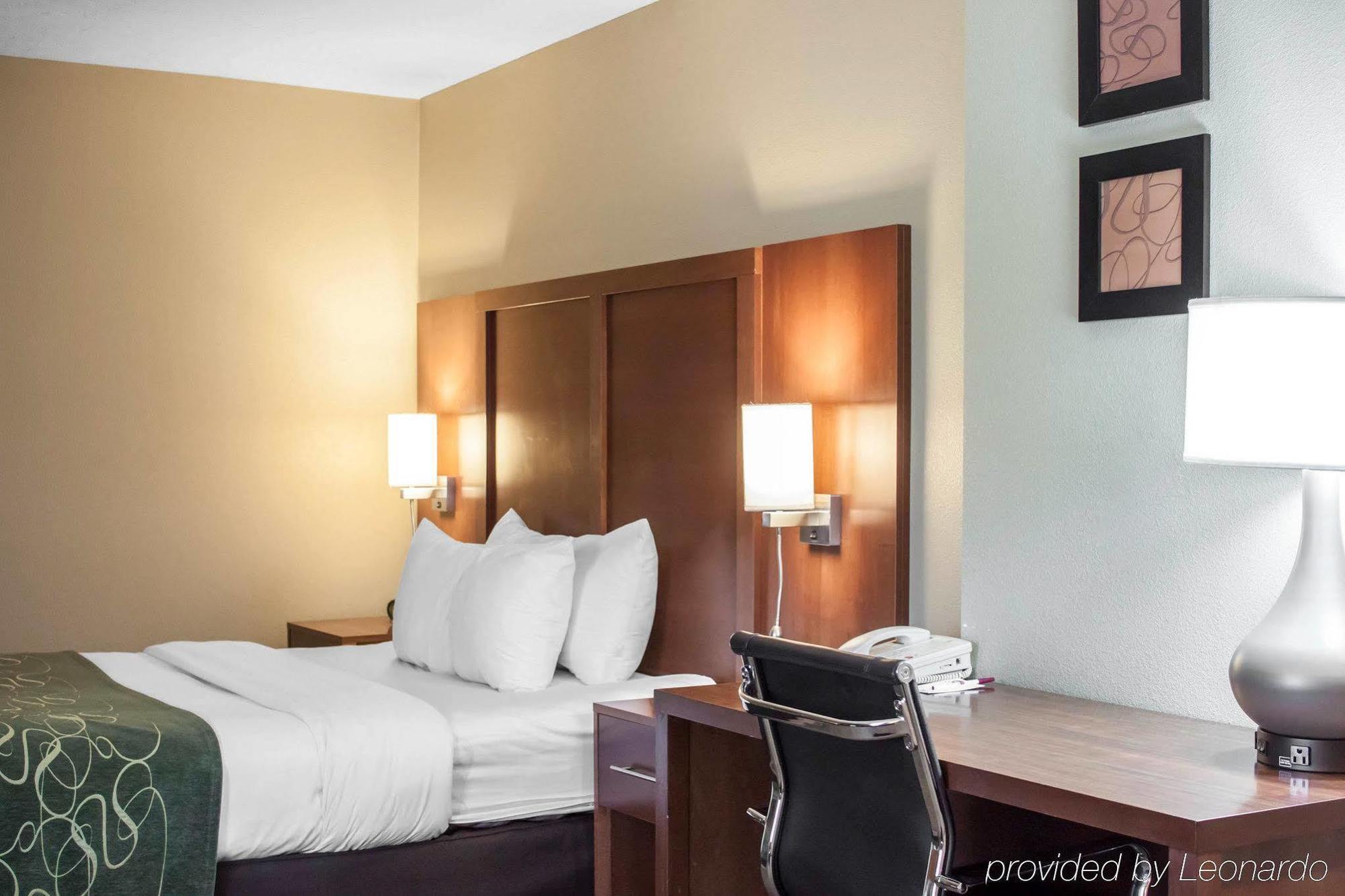 Comfort Airport Hotel 3*