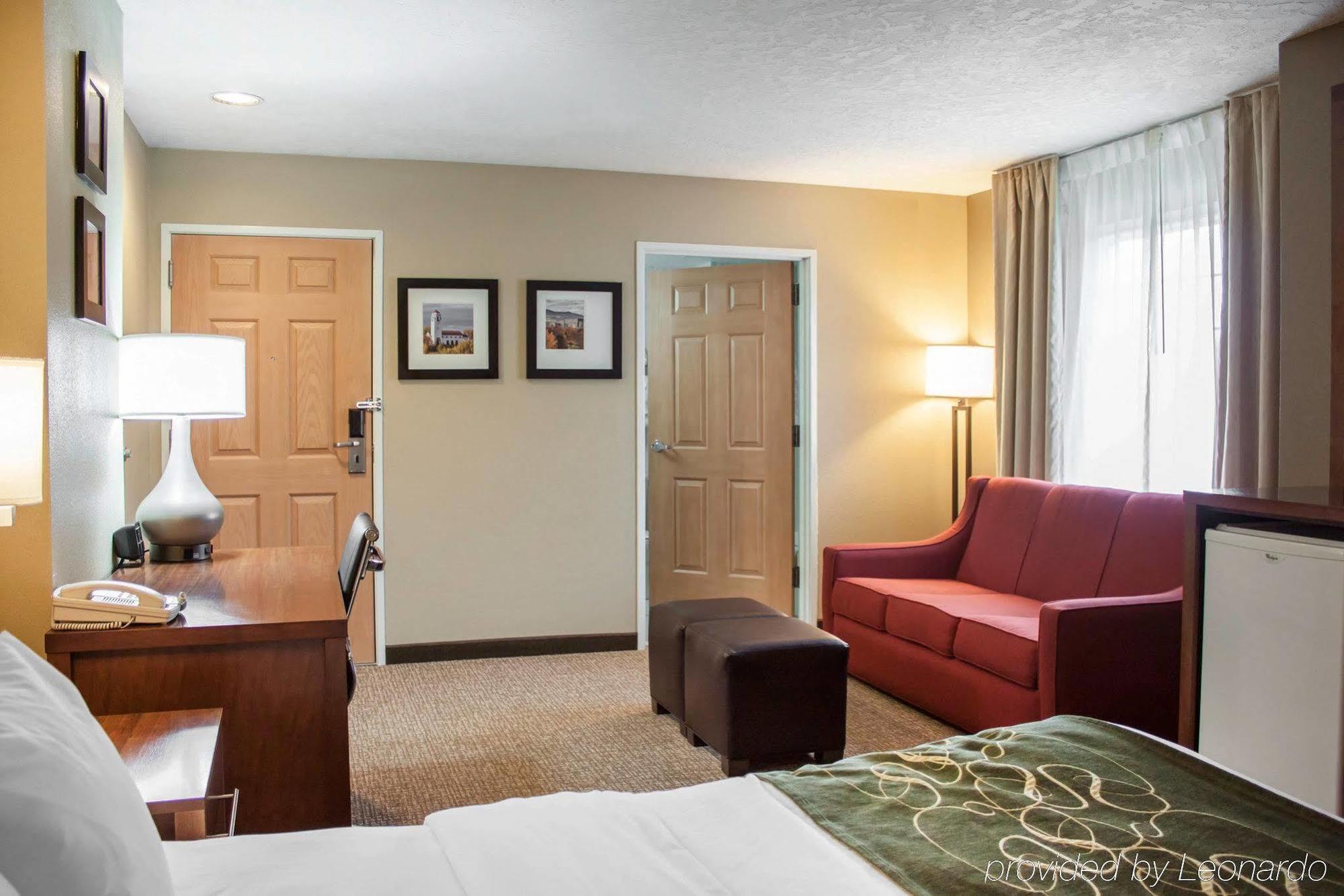 Hotel Comfort Airport 3*