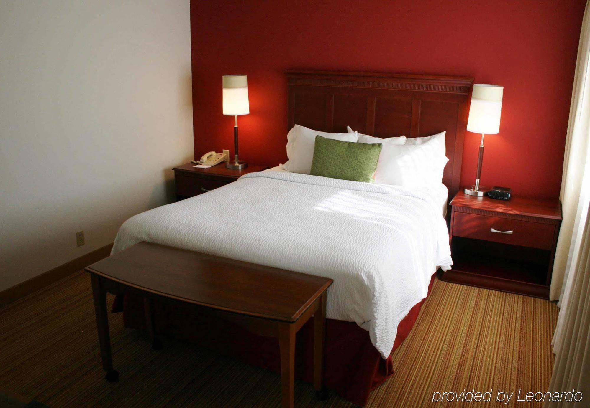 By Marriott Downtown/university 3* Boise
