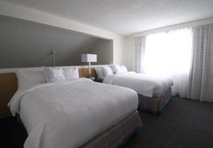 By Marriott Downtown/university