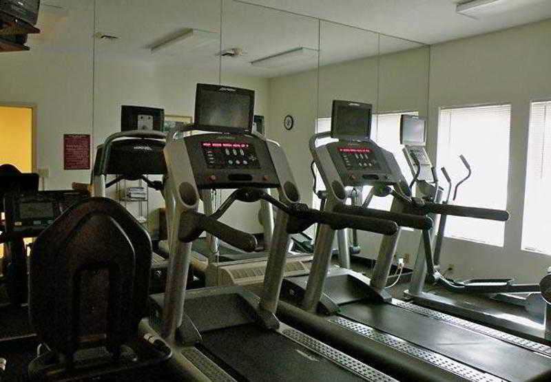 By Marriott Downtown/university Hotel 3*