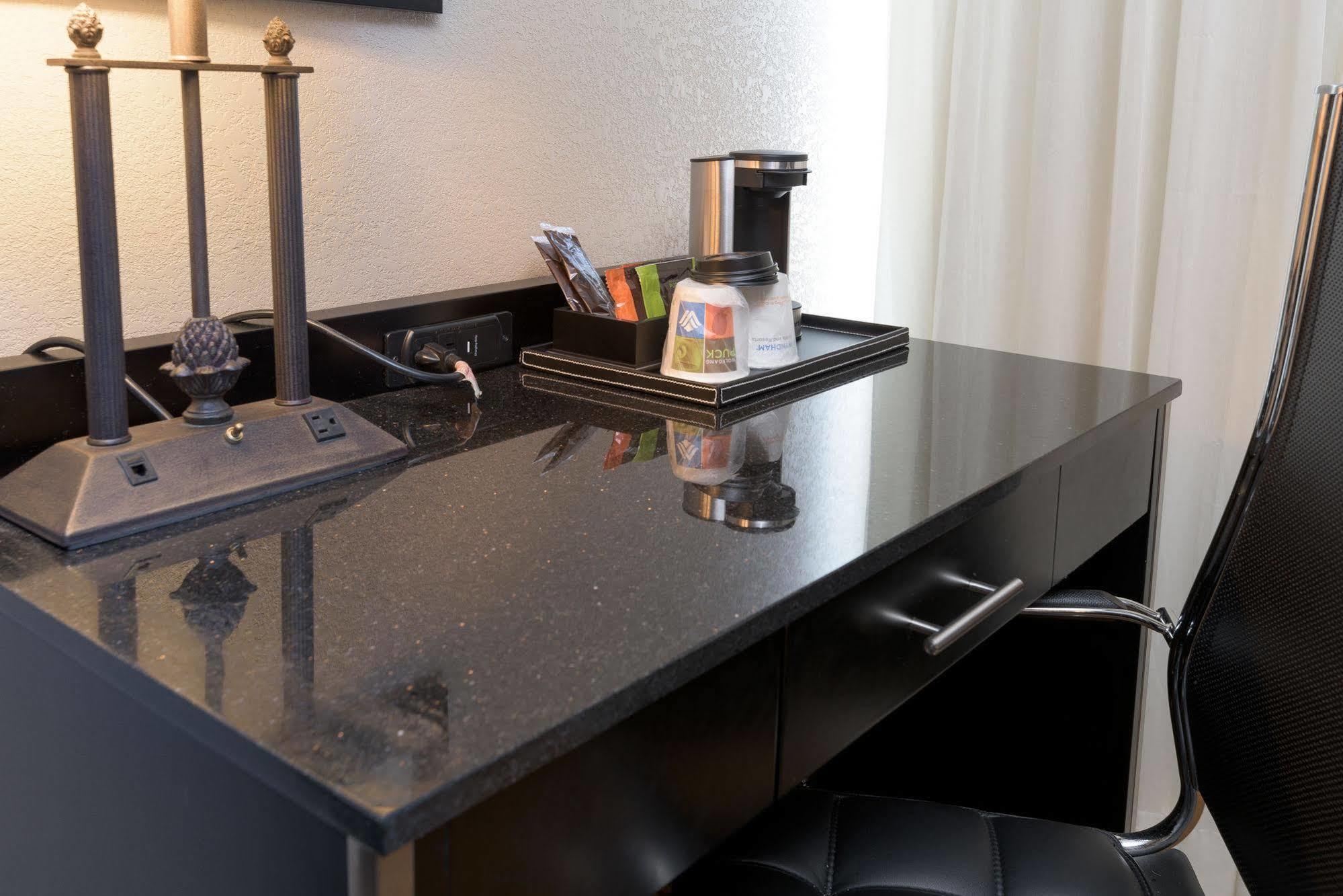 Ramada By Wyndham 3* Boise