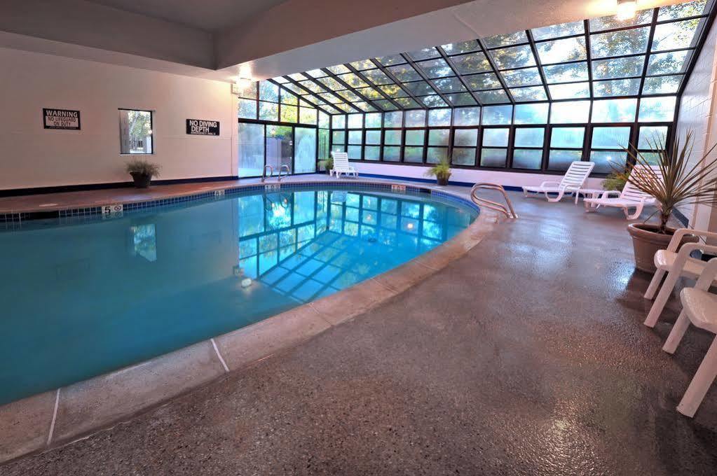 Cottonwood Riverside Downtown Hotel 3*