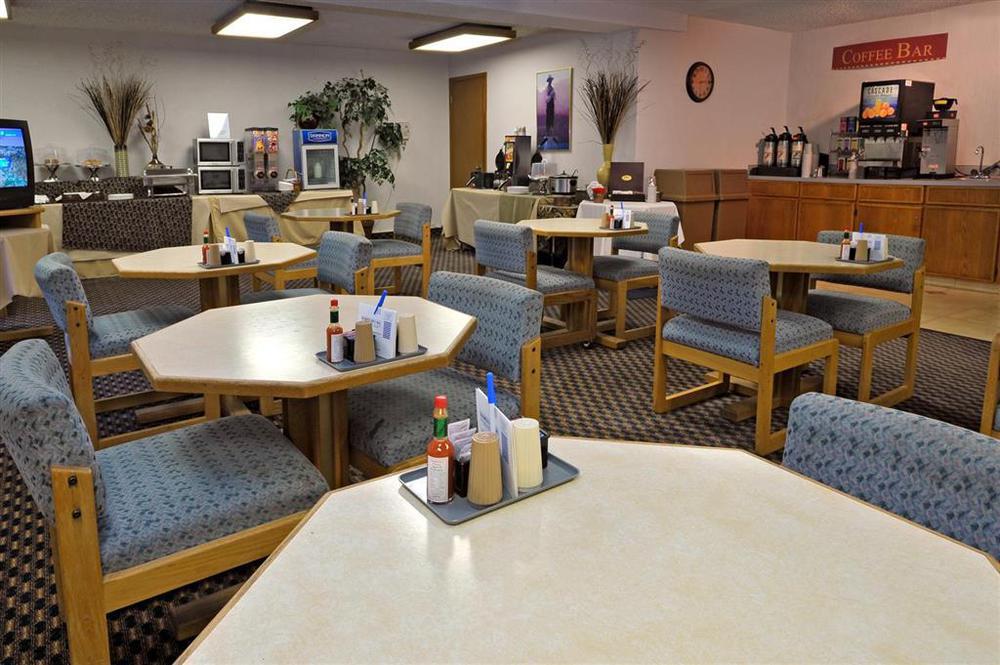 Hotel Cottonwood Riverside Downtown