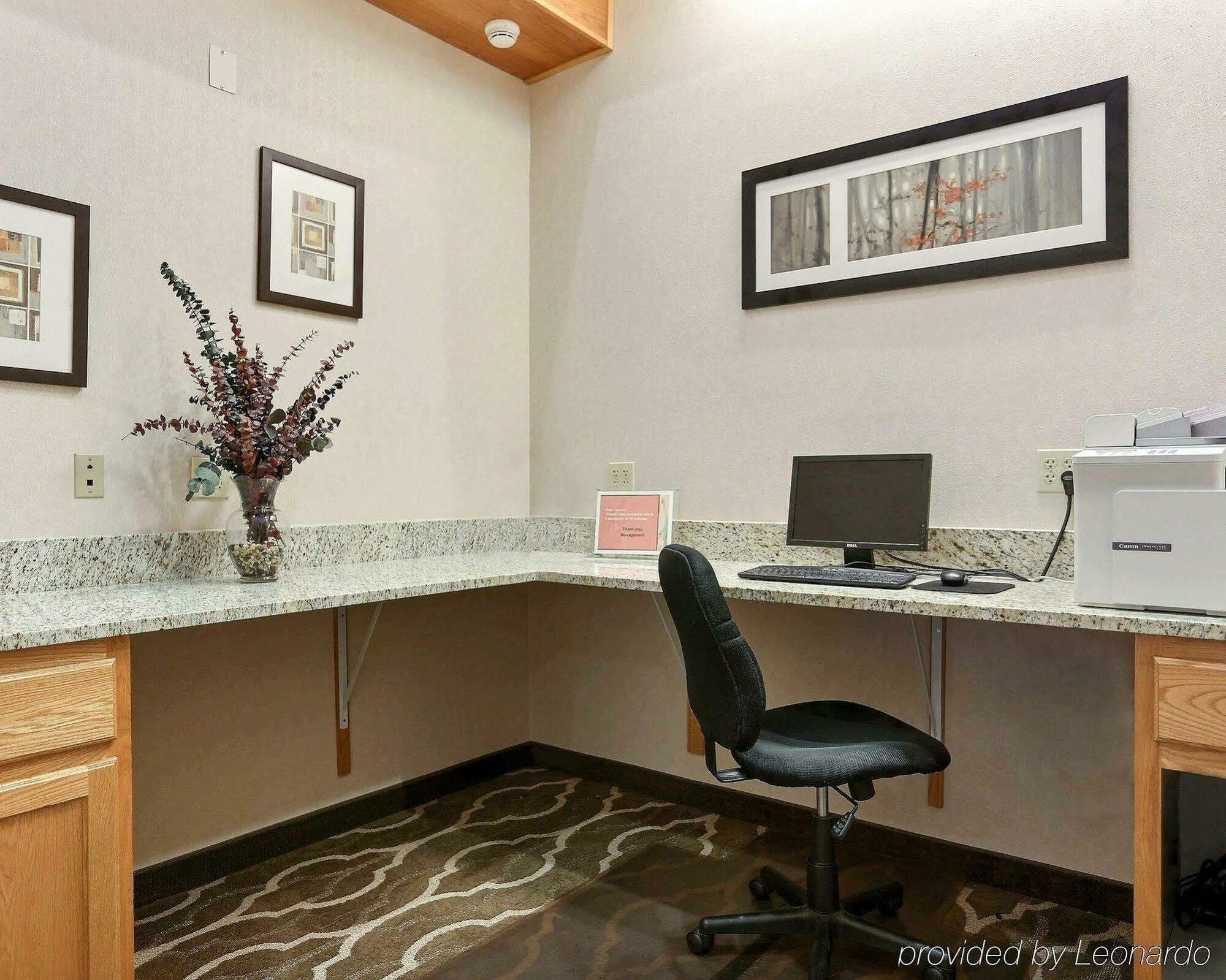 Comfort Airport Hotel