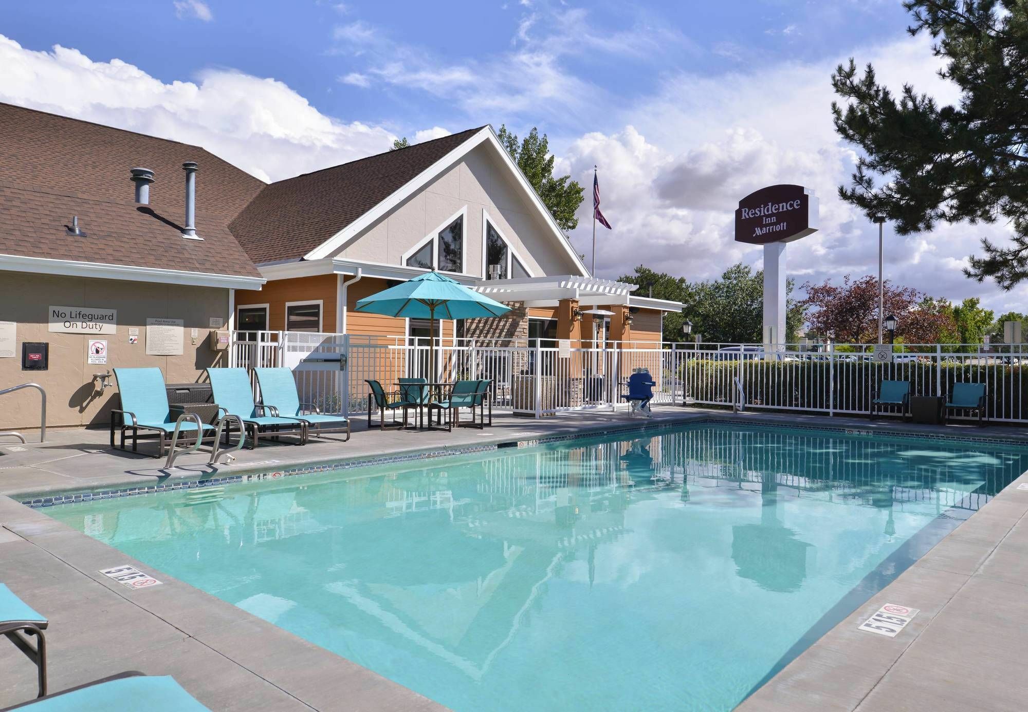 By Marriott Downtown/university 3* Boise