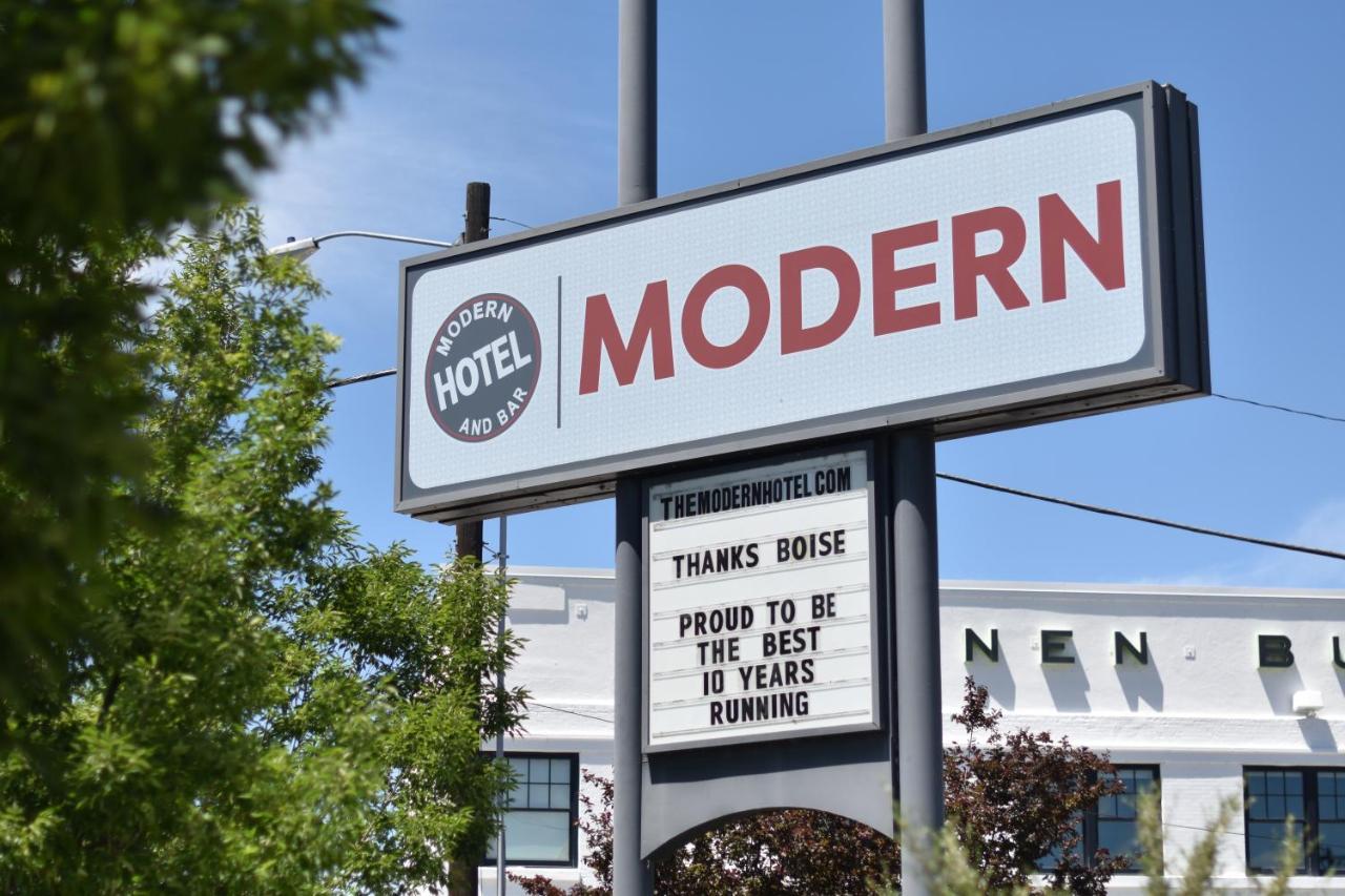 Modern 3* Boise